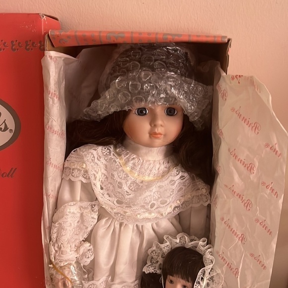 Brinn’s Ruth & Little Girl Dolls - Picture 4 of 12